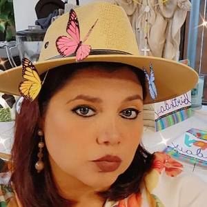 Meet your Posher, Aracely